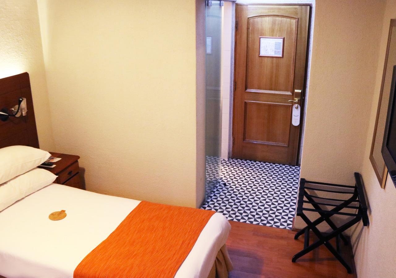 Hotel Y Centro De Eventos Manquehue Las Condes سانتياغو المظهر الخارجي الصورة